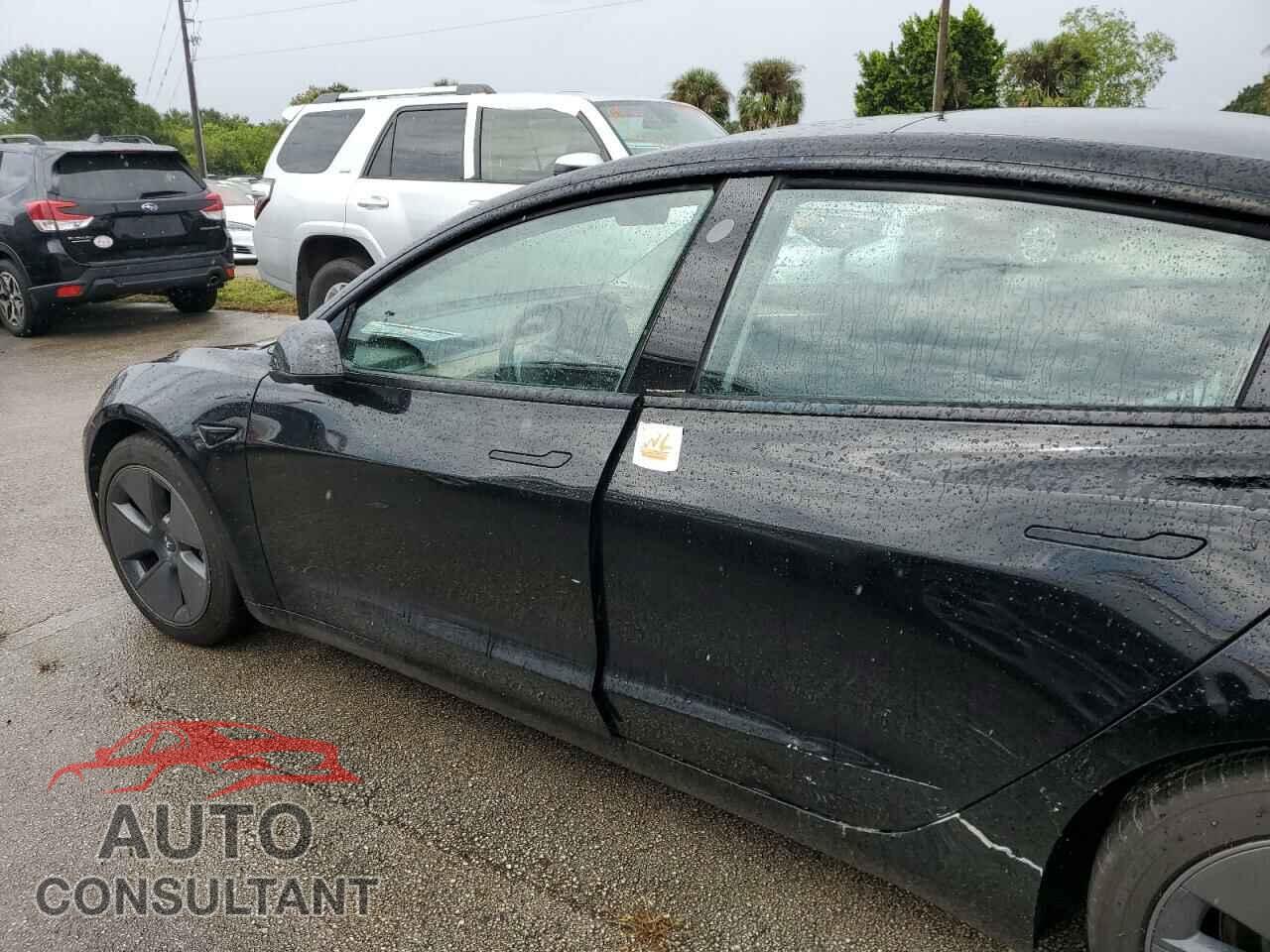 TESLA MODEL 3 2022 - 5YJ3E1EA8NF120675