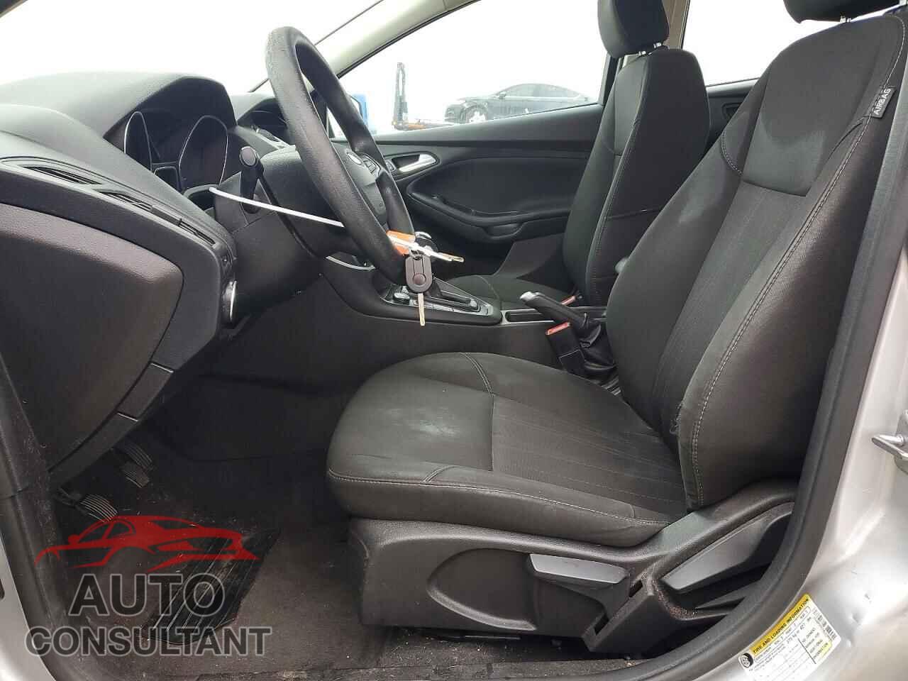 FORD FOCUS 2017 - 1FADP3FE7HL238896