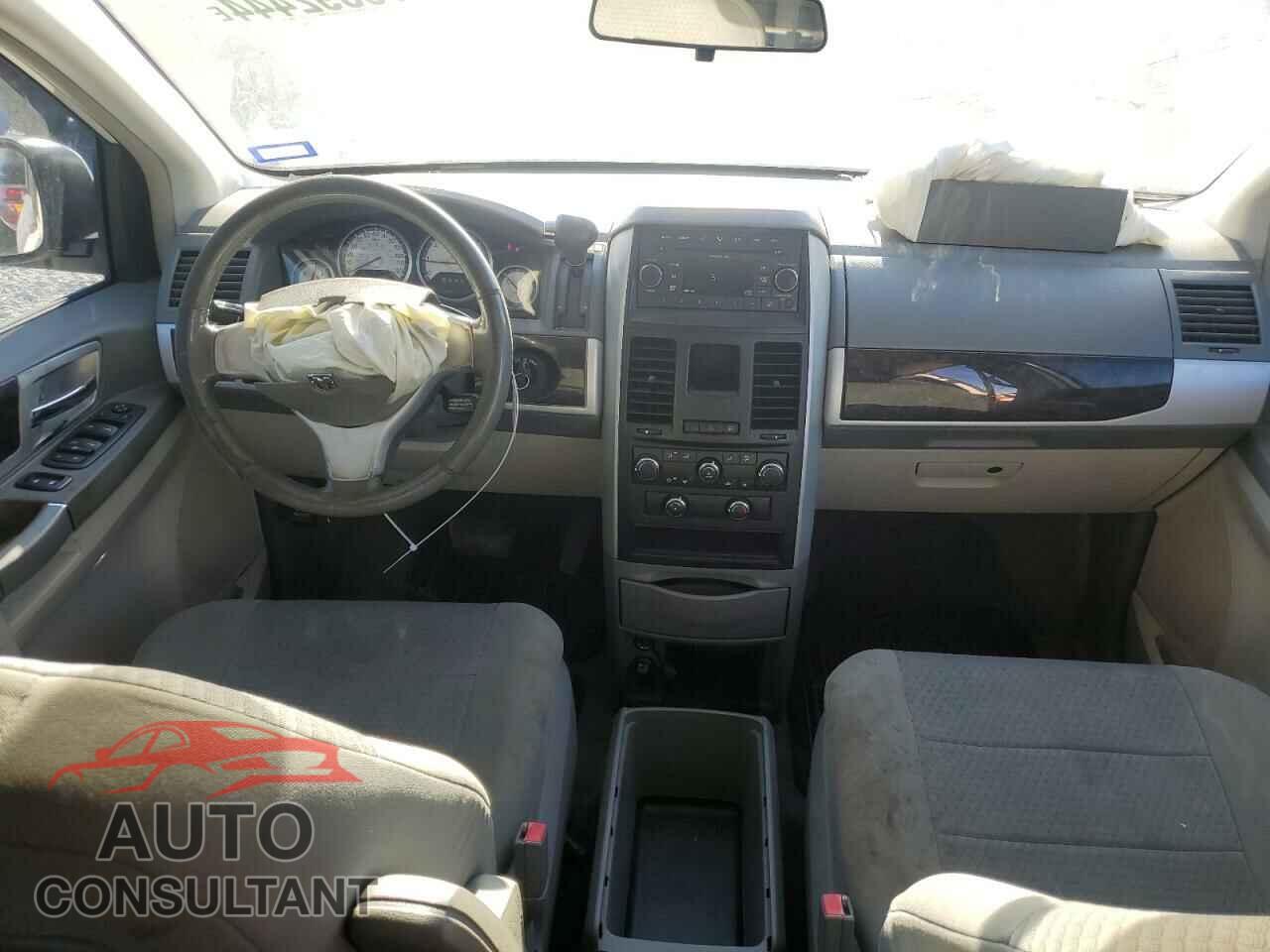 DODGE CARAVAN 2010 - 2D4RN5D11AR100210