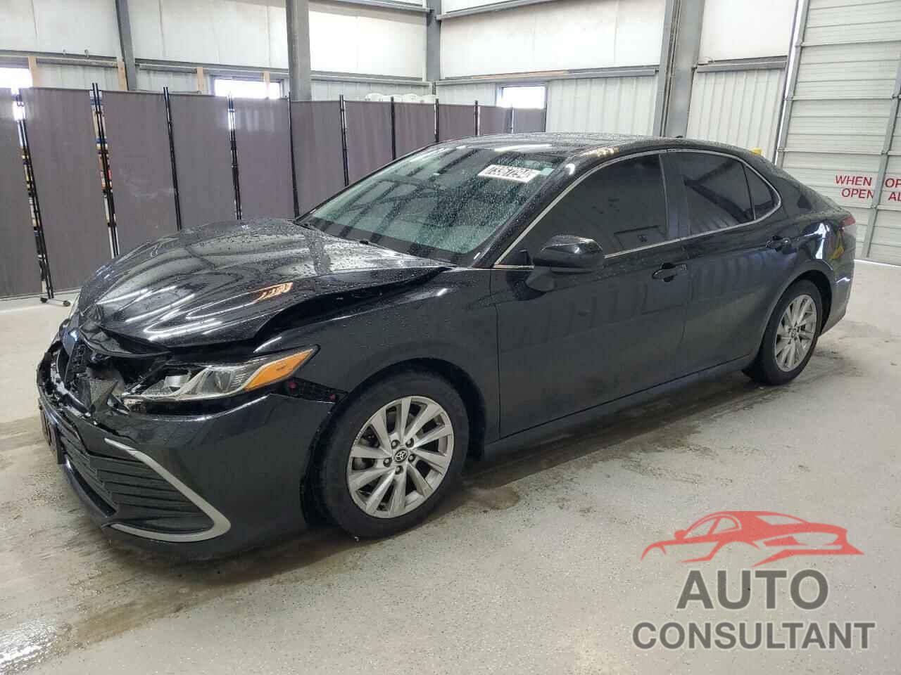 TOYOTA CAMRY 2021 - 4T1C11AK5MU455632