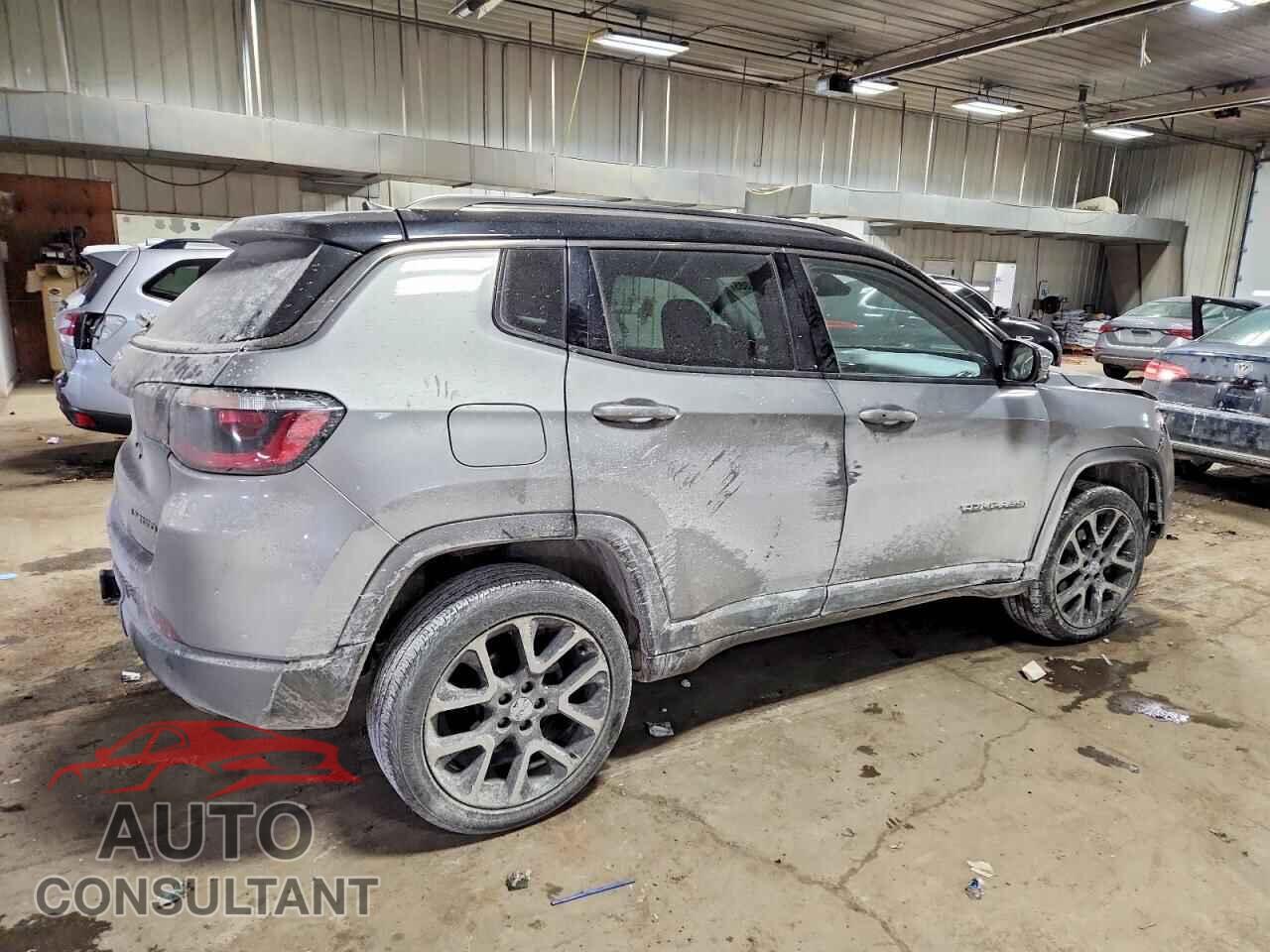 JEEP COMPASS 2018 - 3C4NJDCB0JT146992