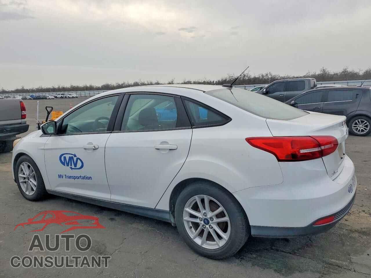 FORD FOCUS 2018 - 1FADP3F29JL211484