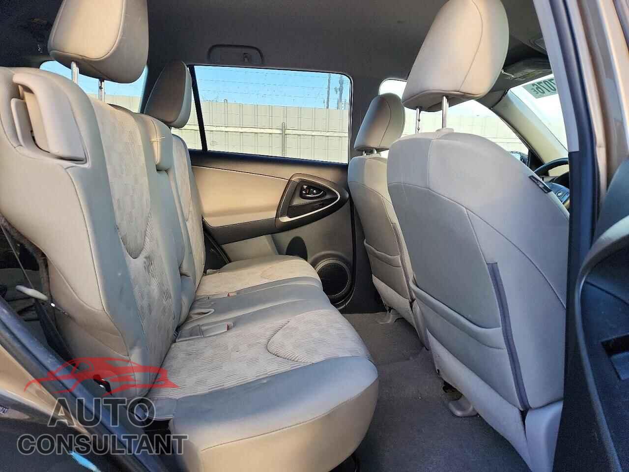 TOYOTA RAV4 2012 - 2T3BF4DV3CW264611