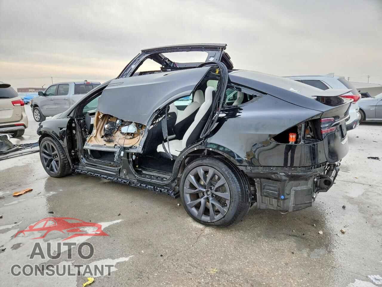 TESLA MODEL X 2023 - 7SAXCBE52PF370855