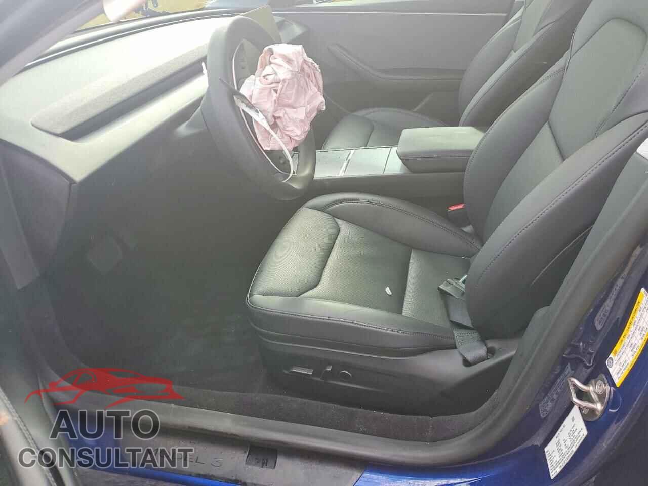 TESLA MODEL 3 2024 - 5YJ3E1EA2RF825459