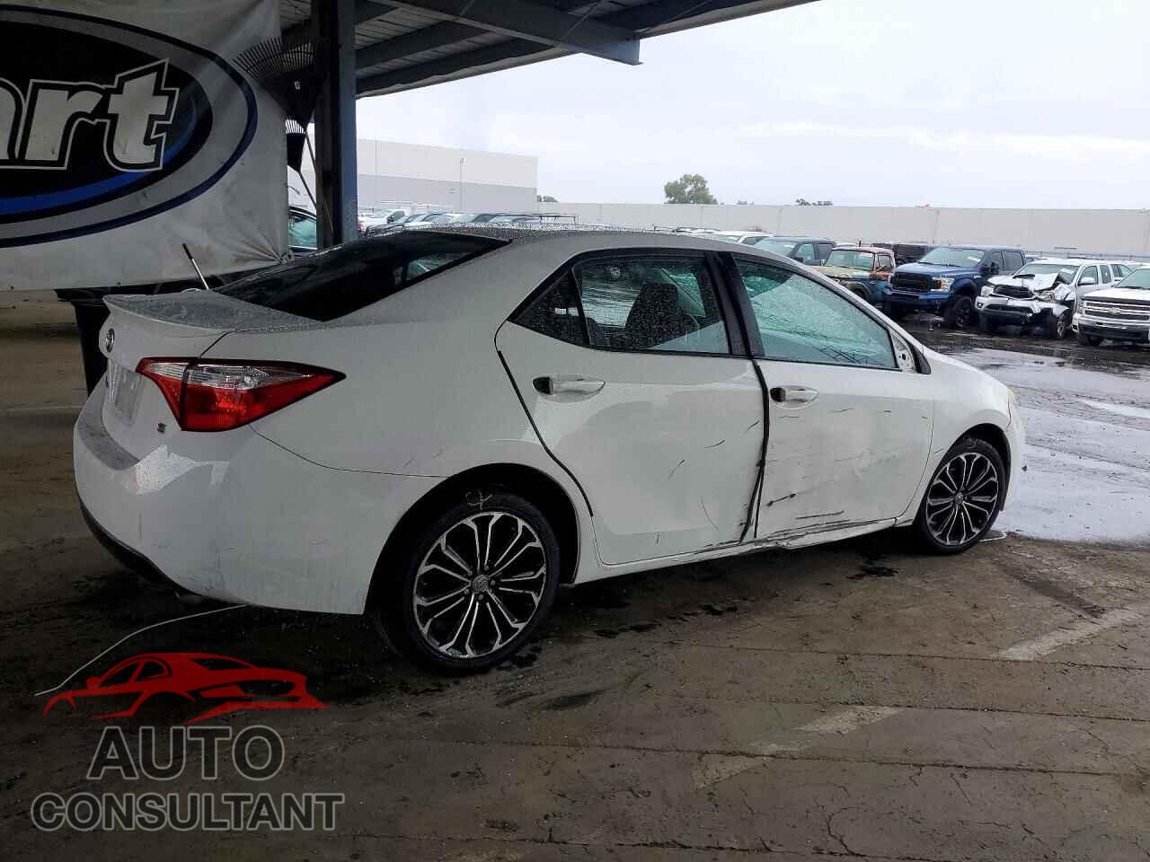 TOYOTA COROLLA 2015 - 2T1BURHEXFC380657