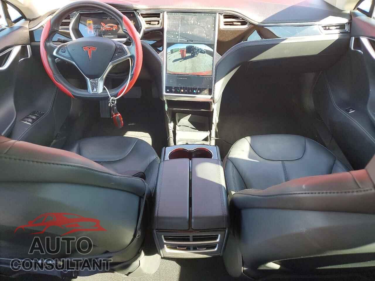 TESLA MODEL S 2013 - 5YJSA1CG8DFP27334