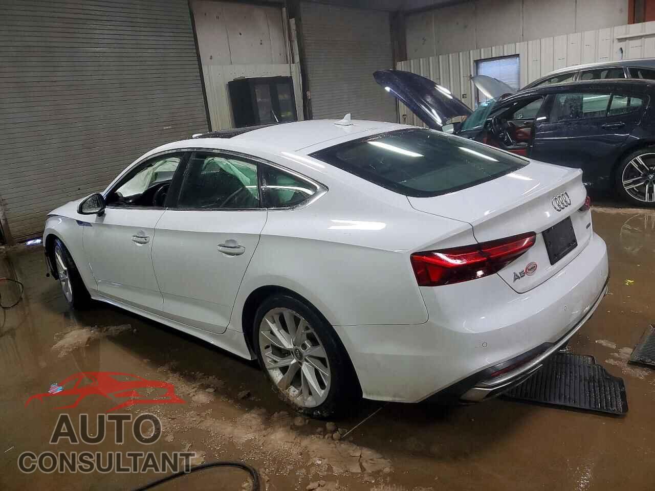 AUDI A5 2020 - WAUCNCF51LA010096