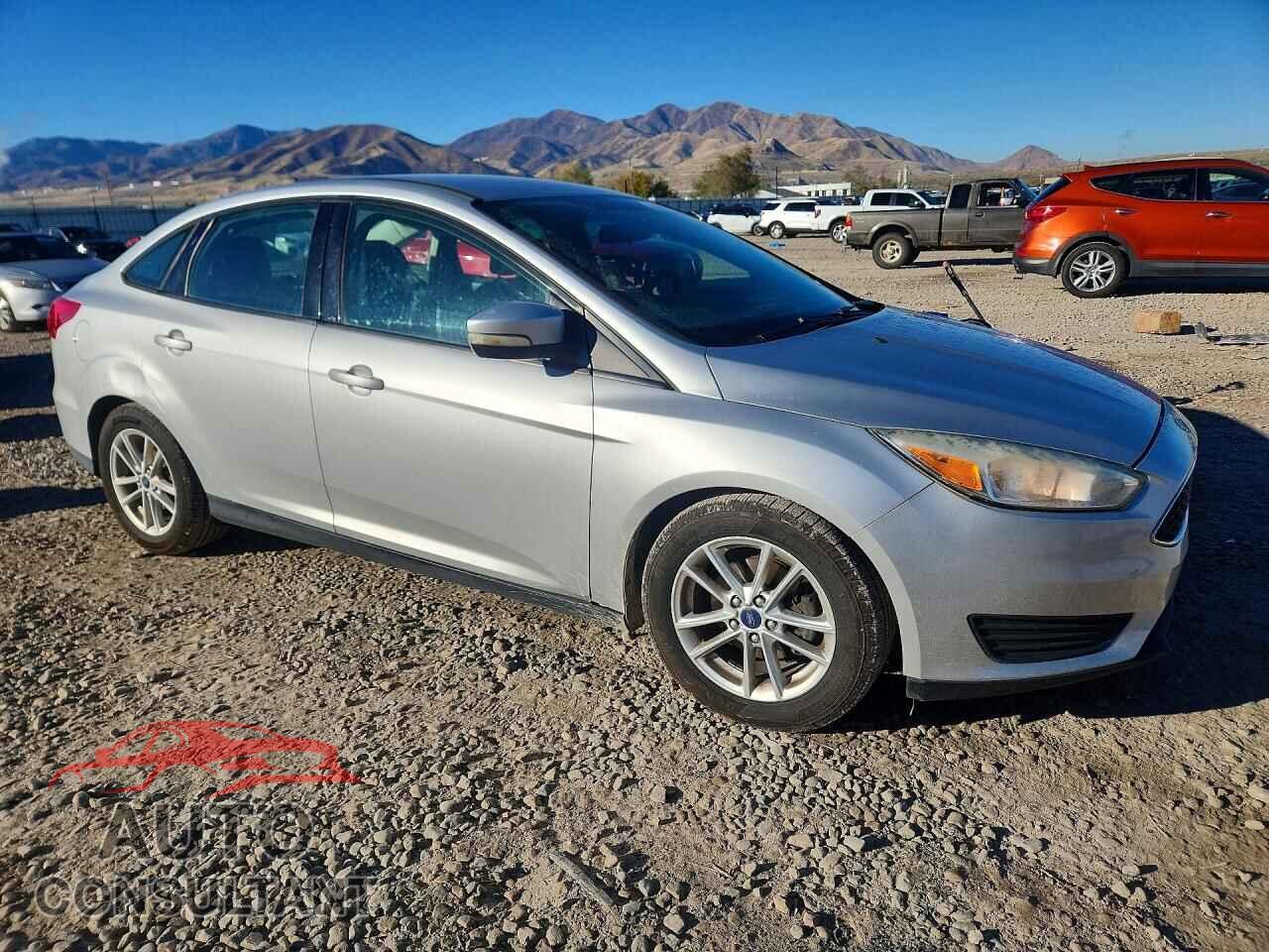 FORD FOCUS 2017 - 1FADP3F2XHL267329