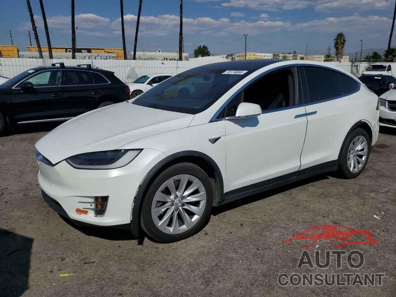 TESLA MODEL X 2017 - 5YJXCBE28HF054123