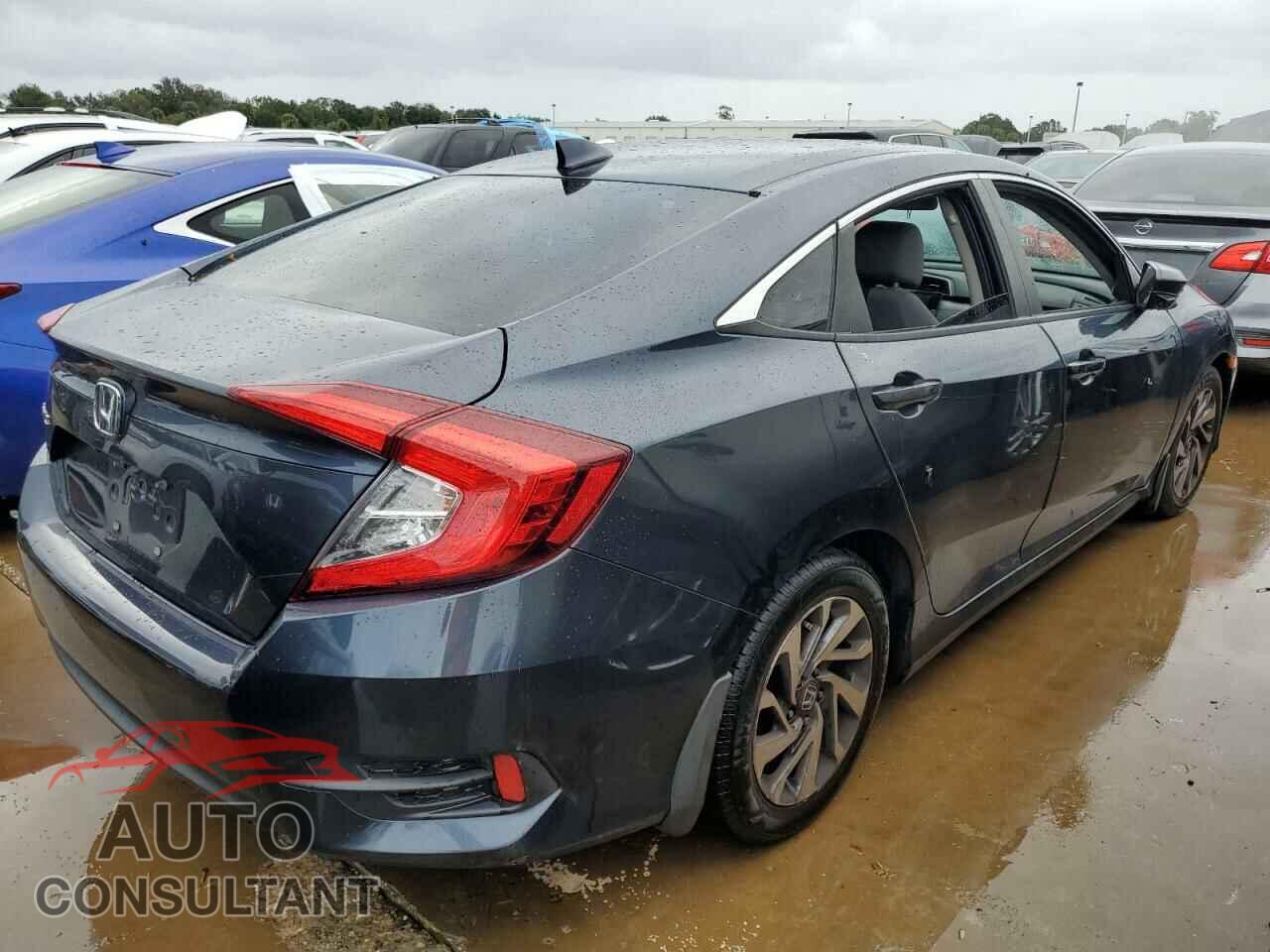 HONDA CIVIC 2018 - 19XFC2F76JE040335