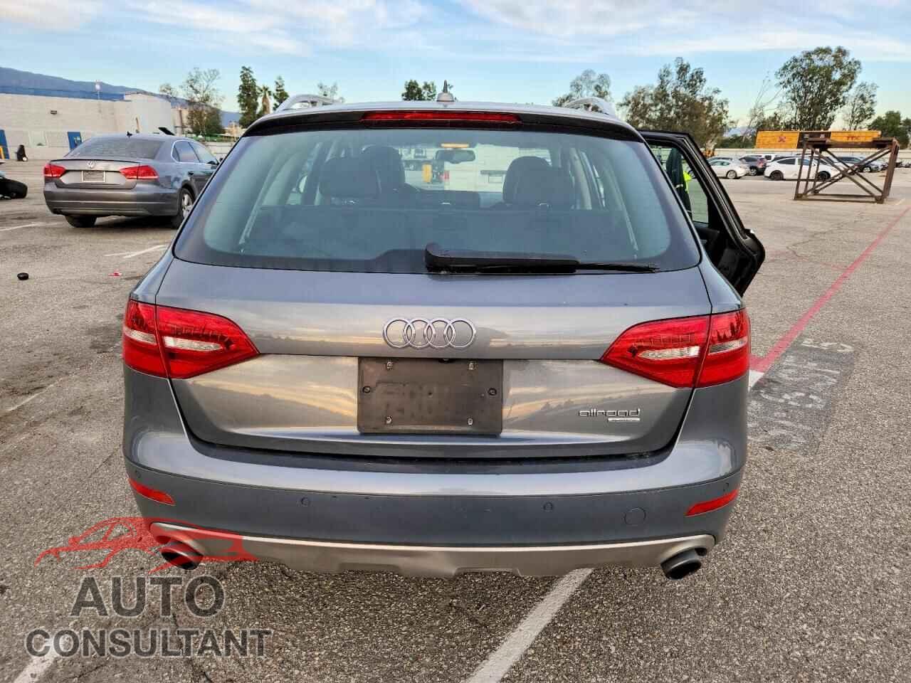 AUDI A4 2013 - WA1UFAFLXDA044105