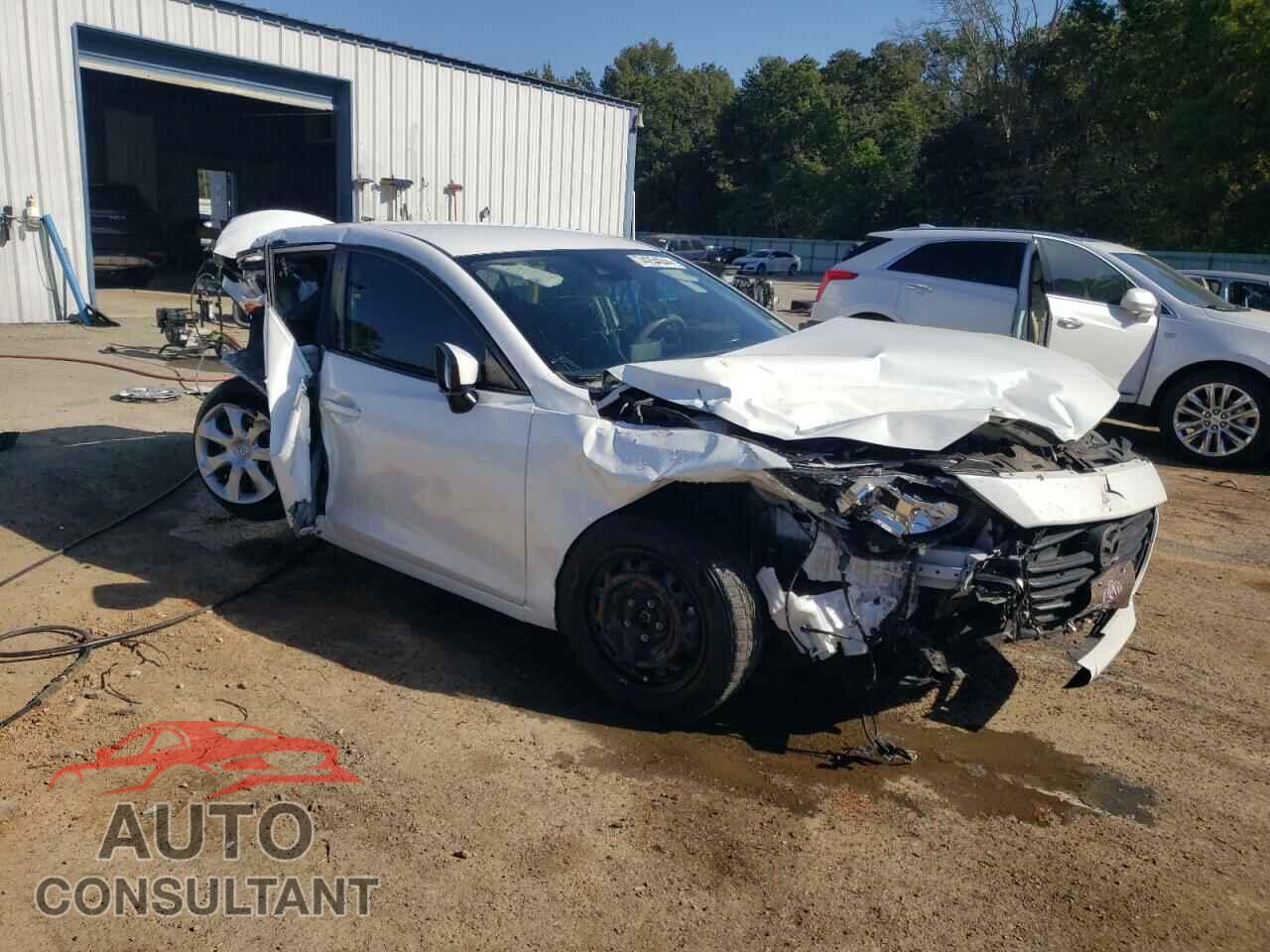 MAZDA 3 2018 - 3MZBN1U78JM191766