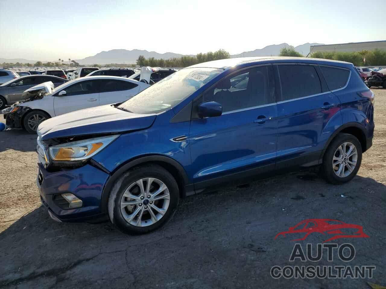 FORD ESCAPE 2017 - 1FMCU0GD7HUA82710