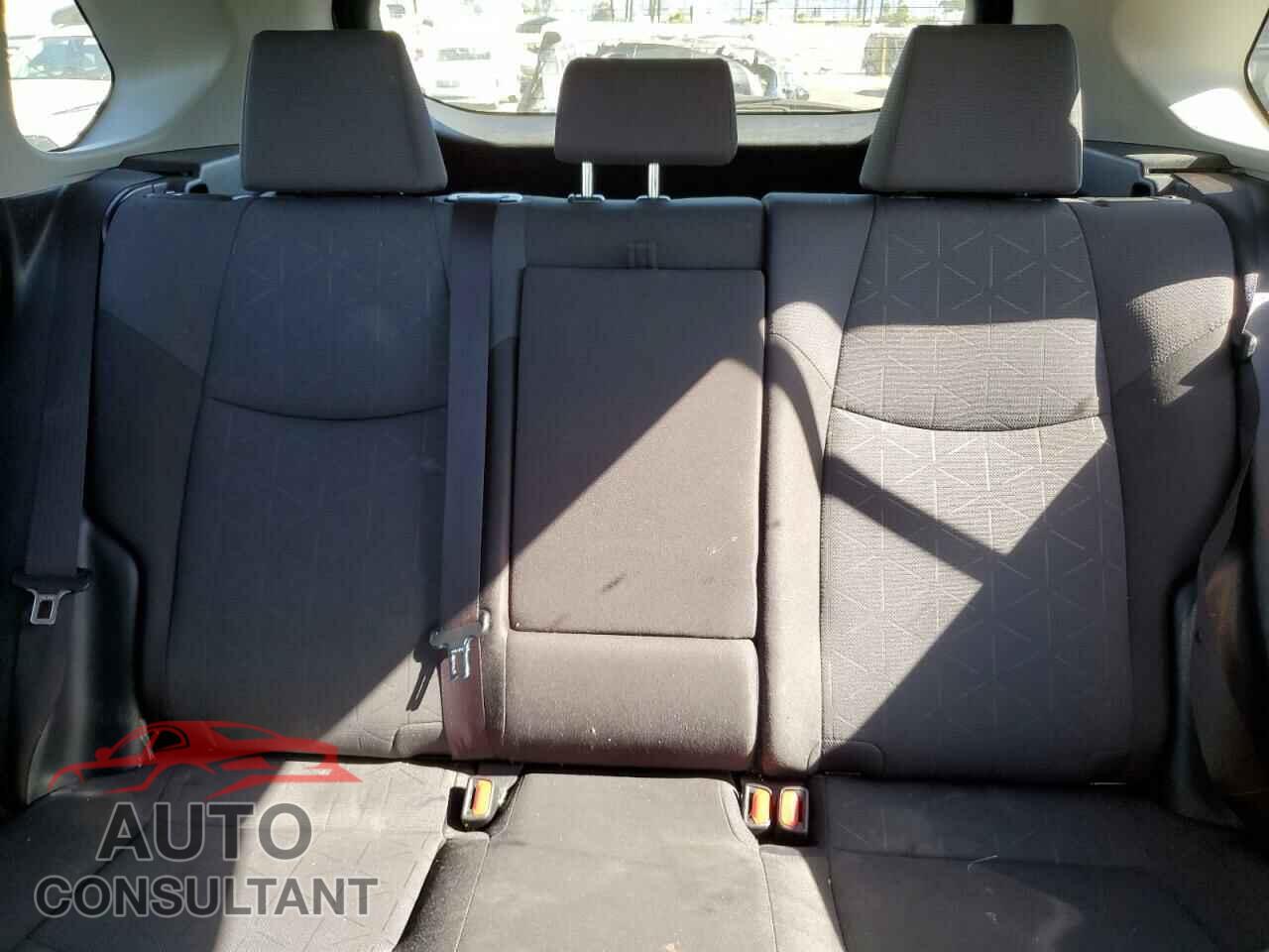 TOYOTA RAV4 2019 - JTMP1RFV8KD033584