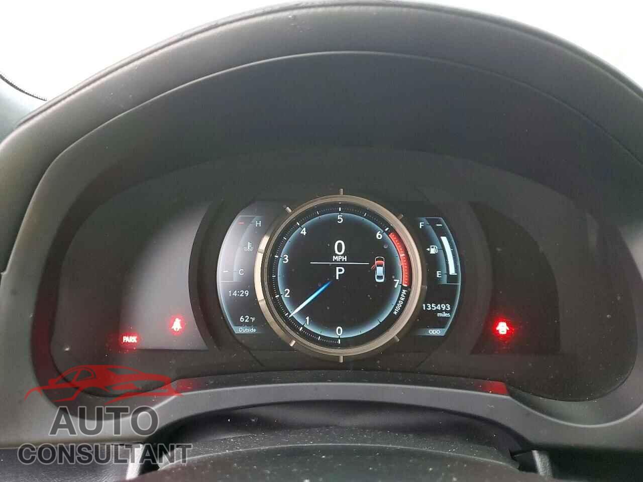 LEXUS IS 2018 - JTHBA1D28J5064751