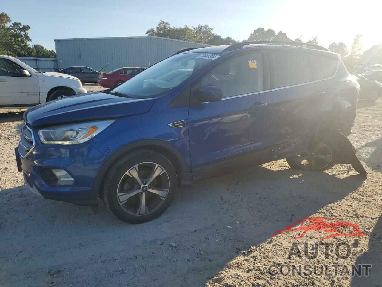 FORD ESCAPE 2017 - 1FMCU0GD8HUB37407