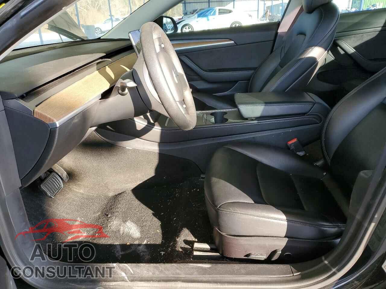 TESLA MODEL 3 2021 - 5YJ3E1EB8MF056659