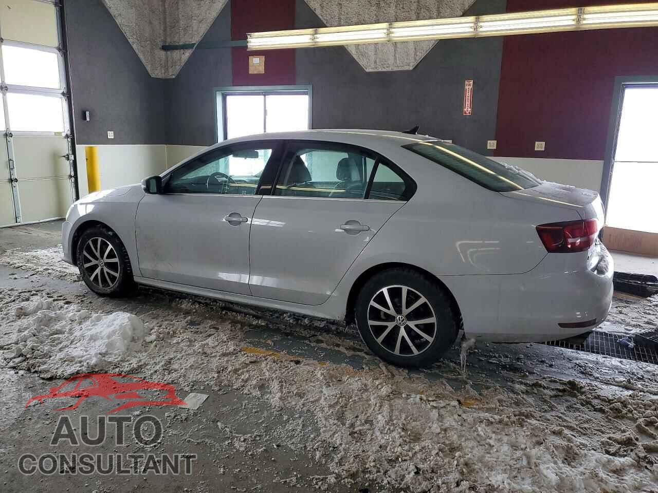 VOLKSWAGEN JETTA 2017 - 3VWDB7AJ4HM355139