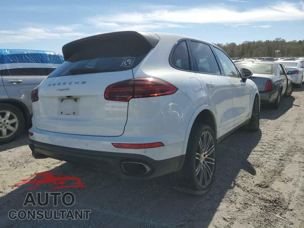 PORSCHE CAYENNE 2017 - WP1AA2A23HKA86903