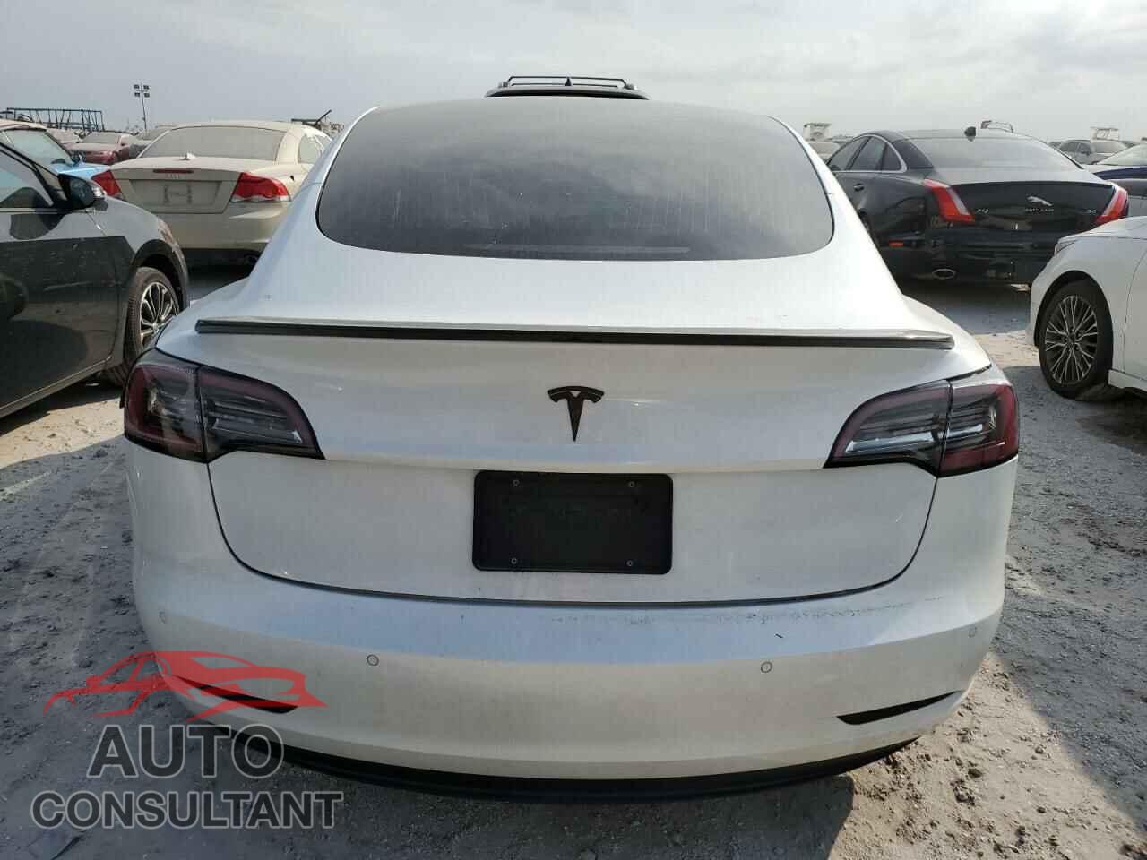 TESLA MODEL 3 2020 - 5YJ3E1EA2LF785200
