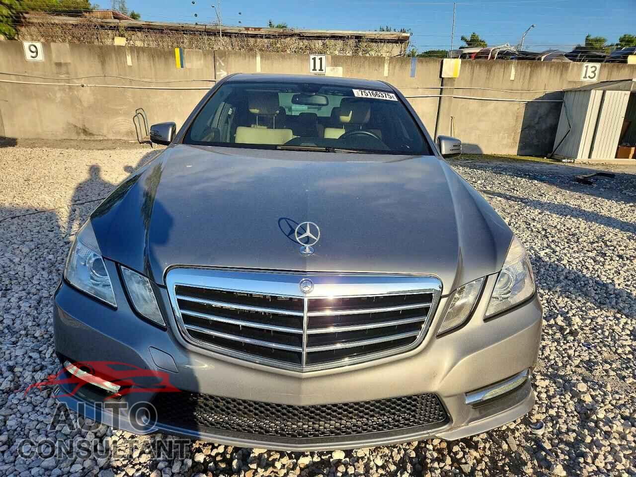 MERCEDES-BENZ E-CLASS 2012 - WDDHF5KB3CA643380