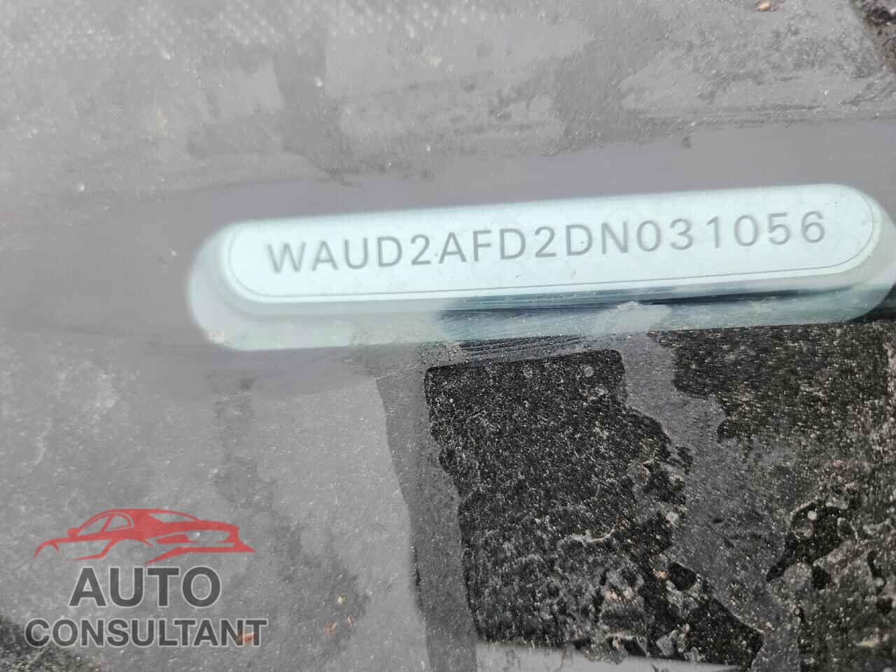 AUDI S8 2013 - WAUD2AFD2DN031056