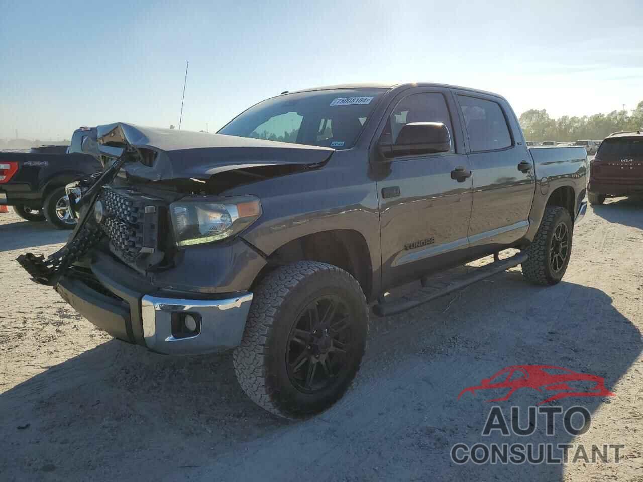 TOYOTA TUNDRA 2018 - 5TFDY5F18JX696882