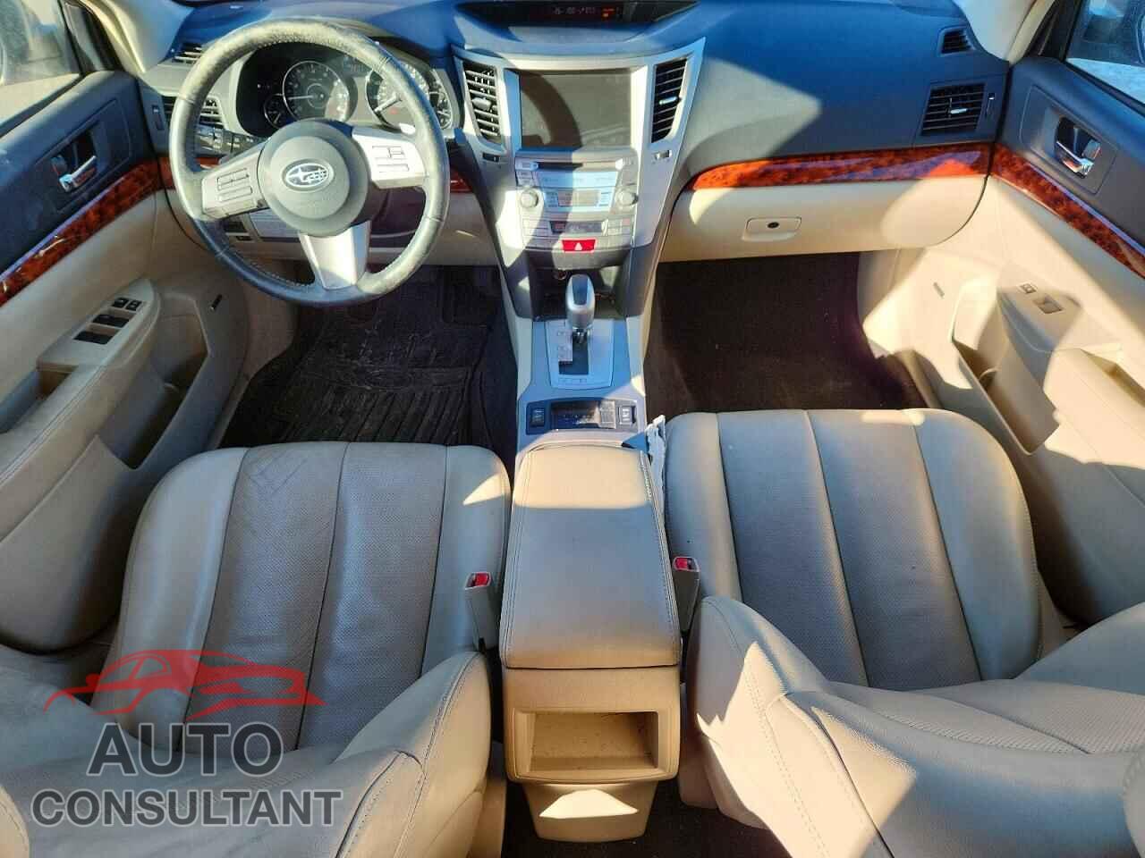SUBARU OUTBACK 2011 - 4S4BRBLC8B3352661