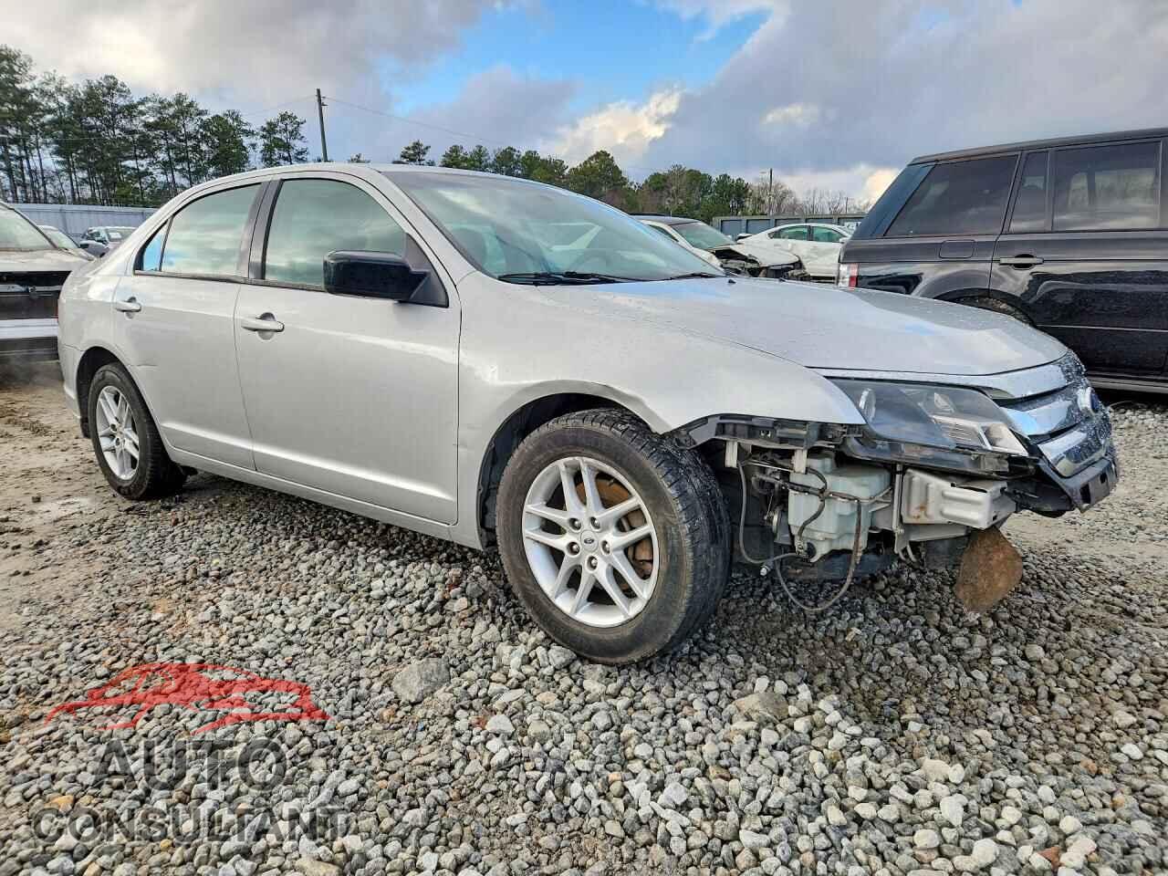 FORD FUSION 2011 - 3FAHP0GA3BR323934