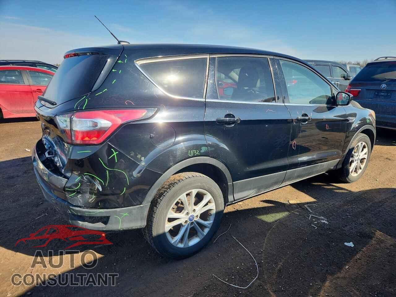FORD ESCAPE 2017 - 1FMCU9G97HUC99383
