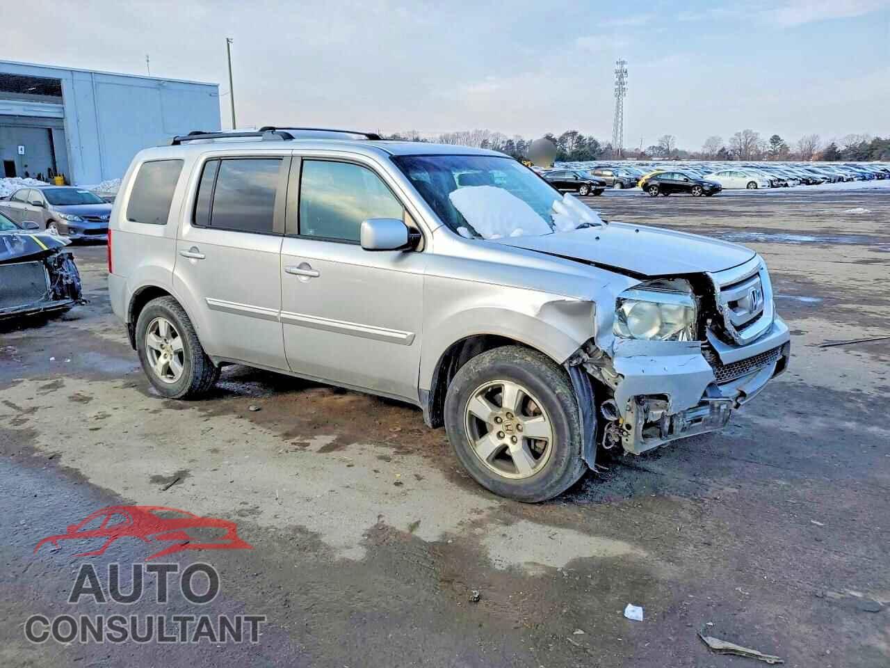 HONDA PILOT 2011 - 5FNYF4H53BB095778