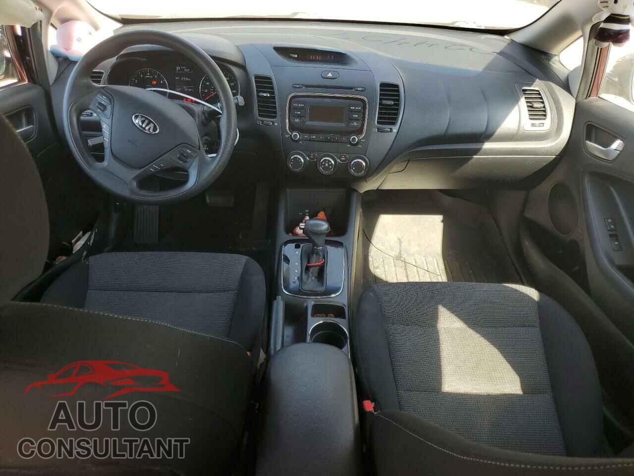 KIA FORTE 2017 - 3KPFK4A76HE024457