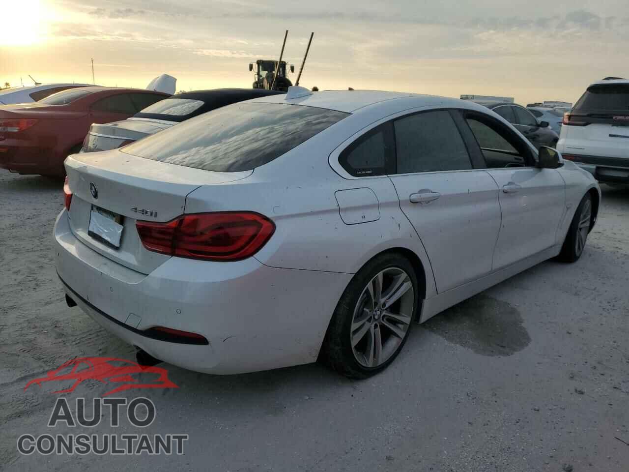 BMW 4 SERIES 2018 - WBA4J5C54JBF06195