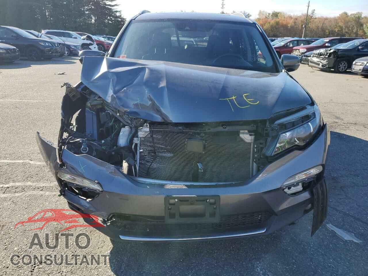 HONDA PILOT 2017 - 5FNYF6H91HB002585