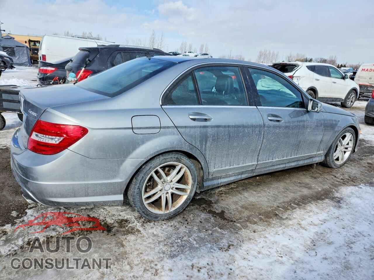 MERCEDES-BENZ C-CLASS 2012 - WDDGF8FB8CA688743