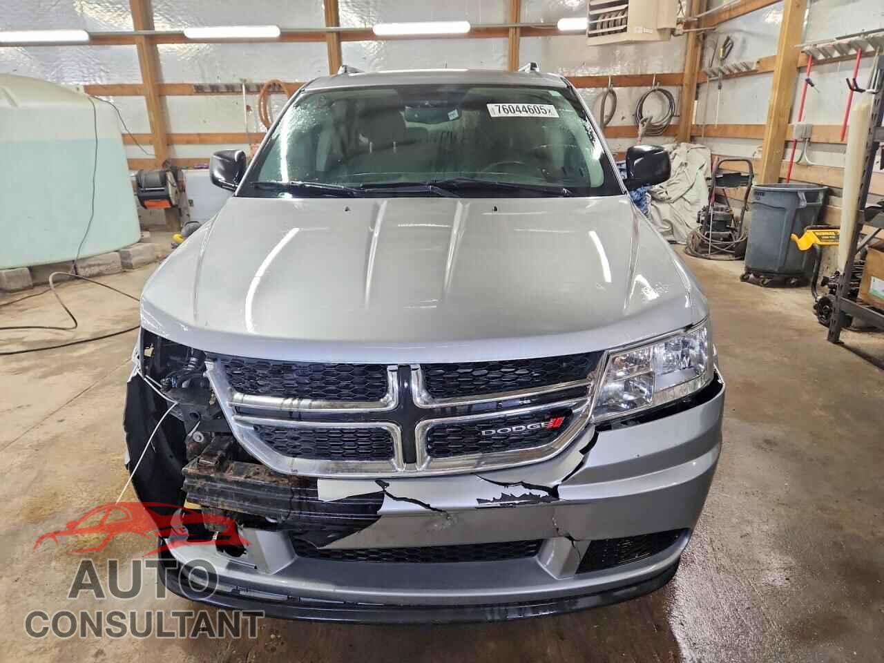 DODGE JOURNEY 2017 - 3C4PDCAB5HT529494