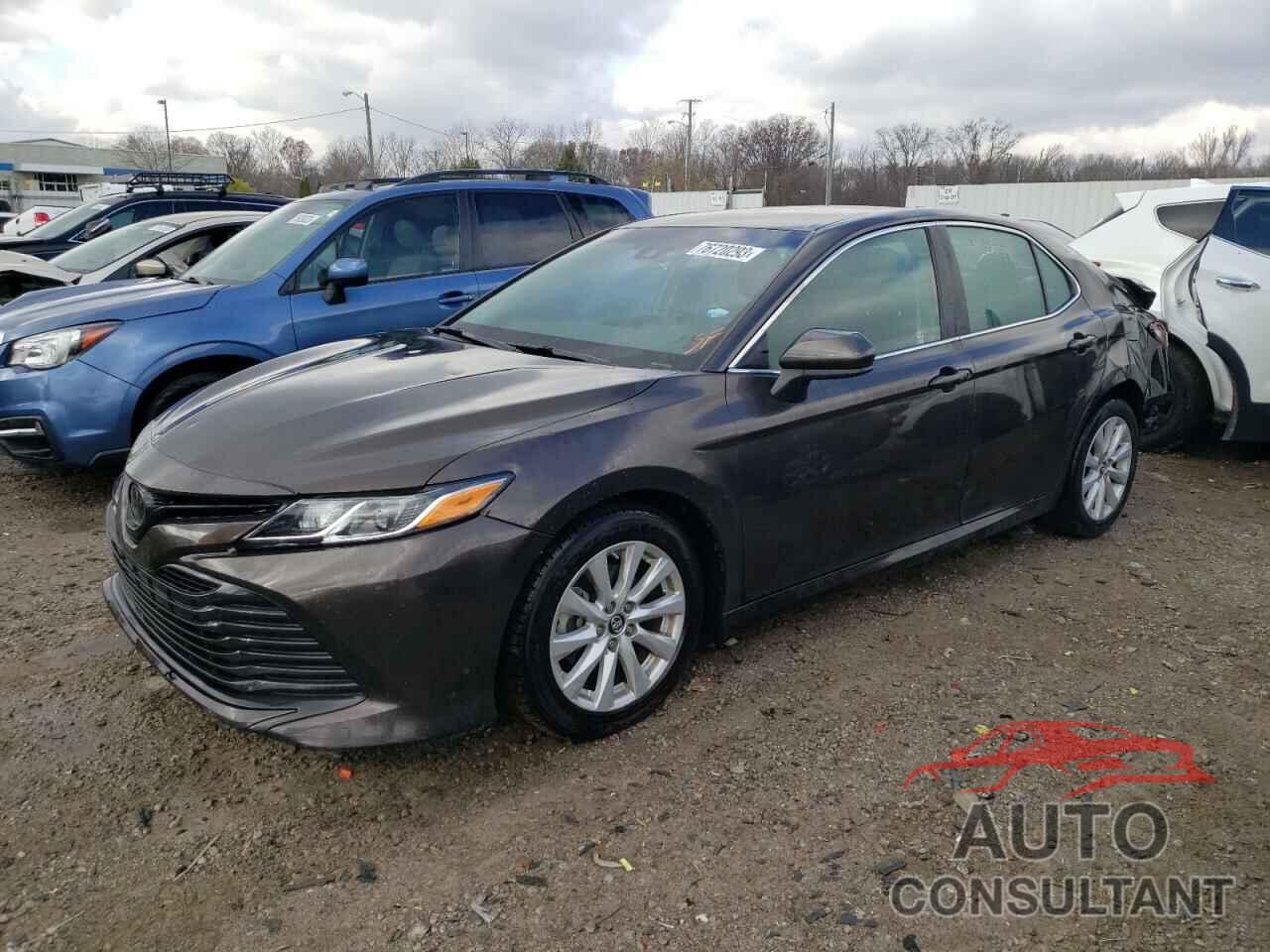 TOYOTA CAMRY 2018 - 4T1B11HK4JU099736