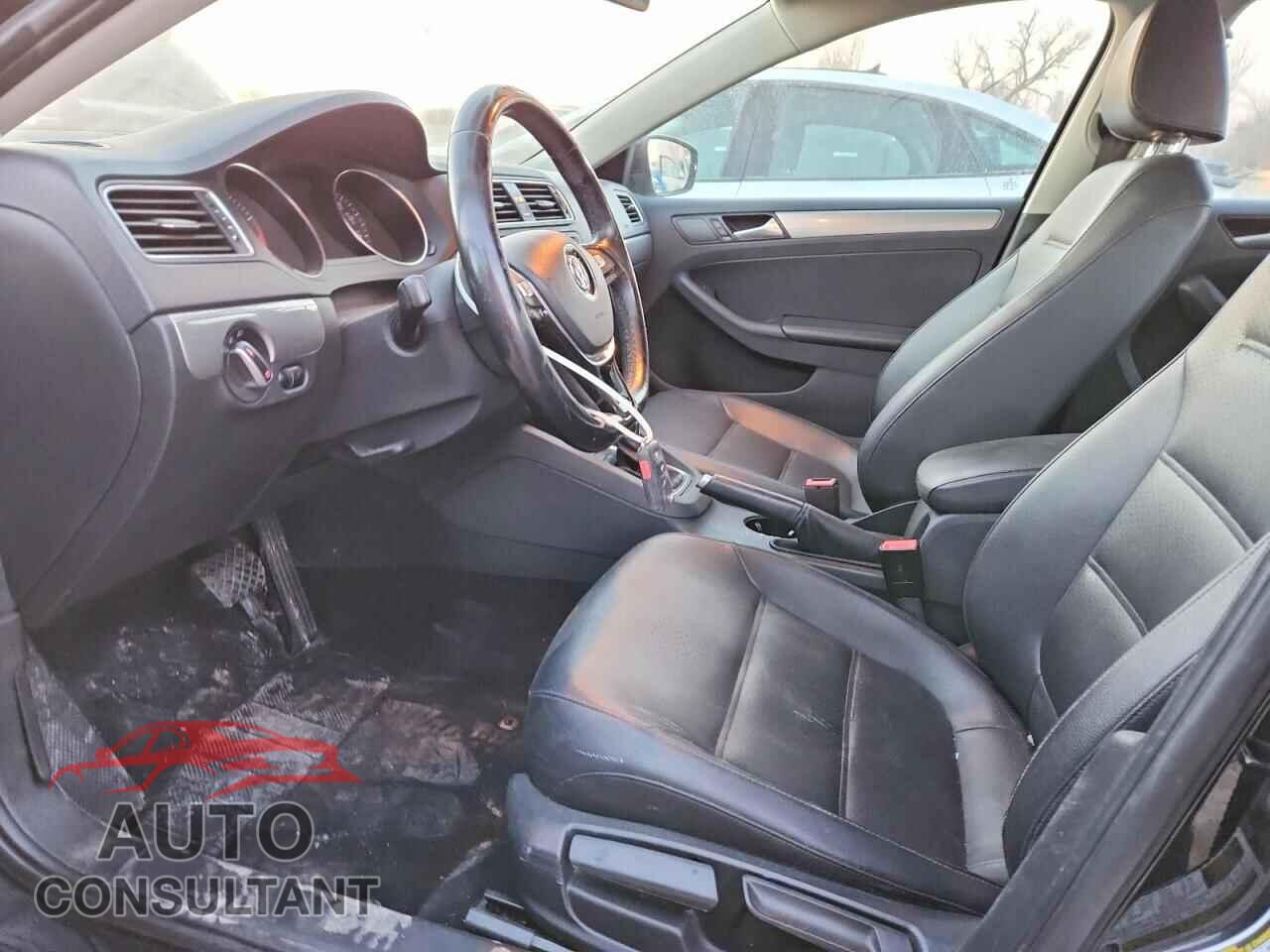 VOLKSWAGEN JETTA 2017 - 3VWDB7AJ5HM294304