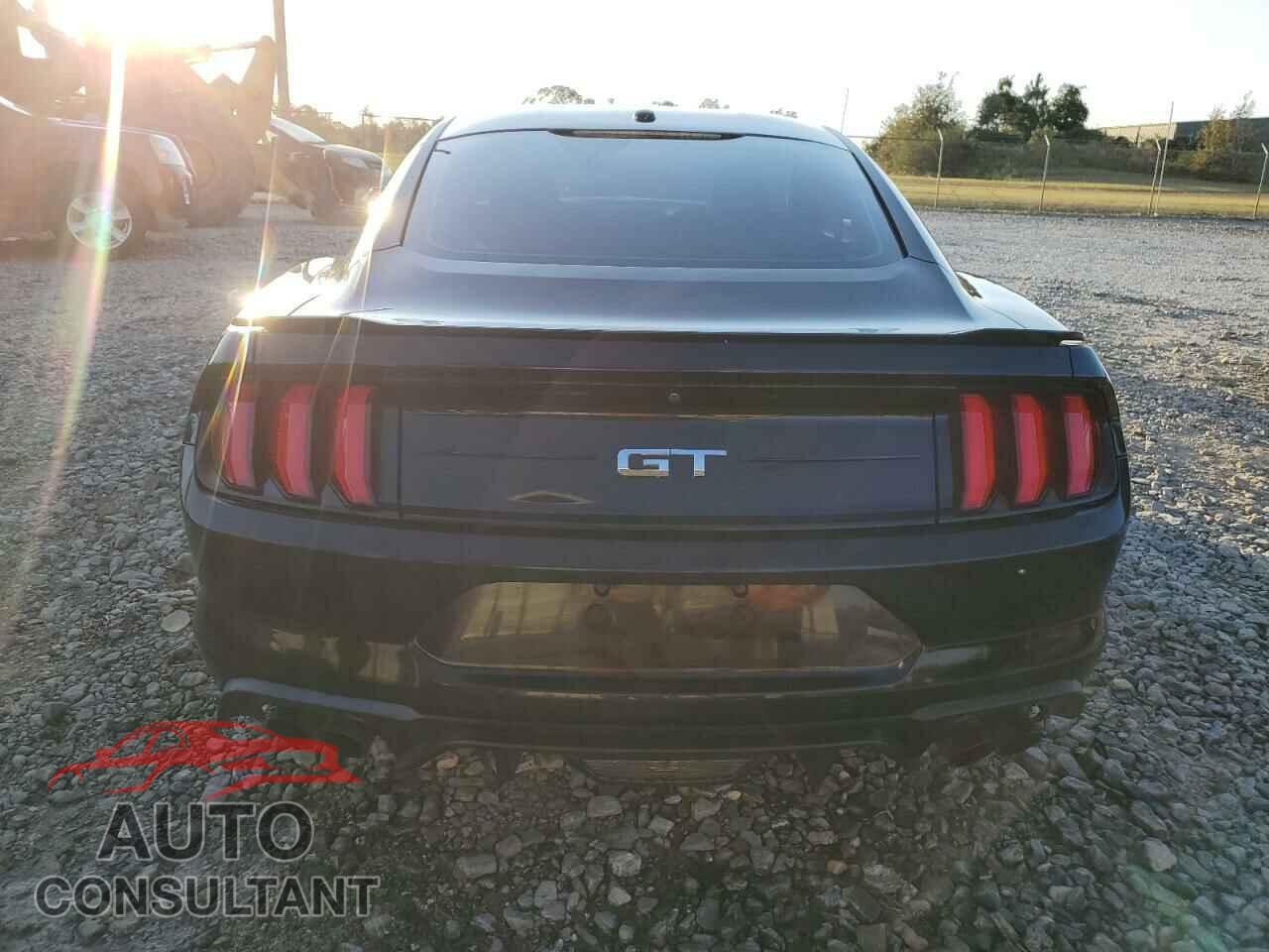 FORD MUSTANG 2019 - 1FA6P8CF1K5199592
