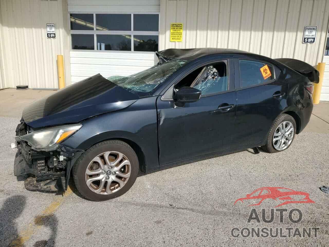 TOYOTA YARIS 2017 - 3MYDLBYV7HY180911