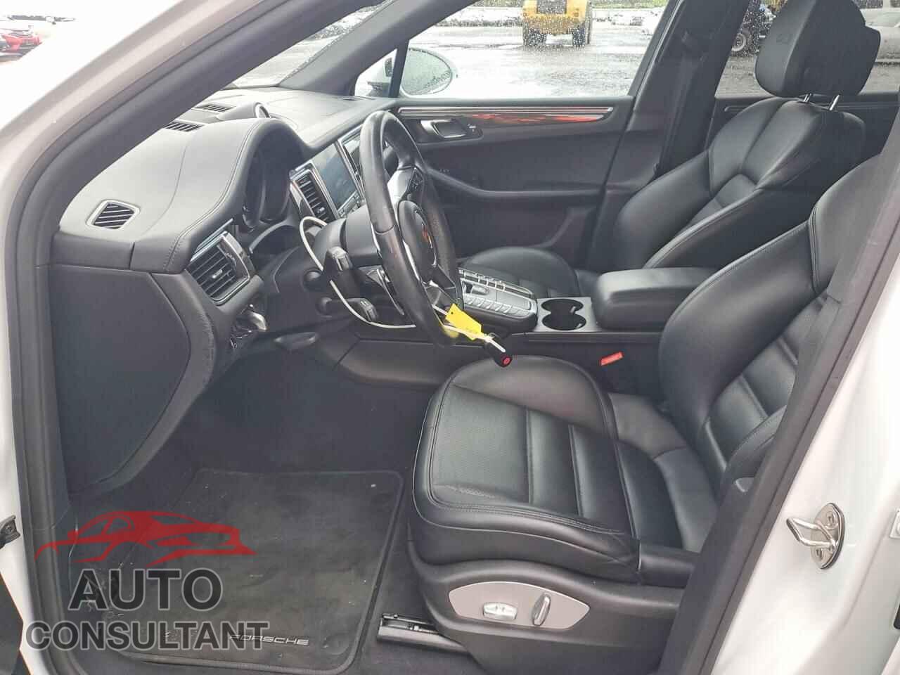 PORSCHE MACAN 2017 - WP1AG2A58HLB53921