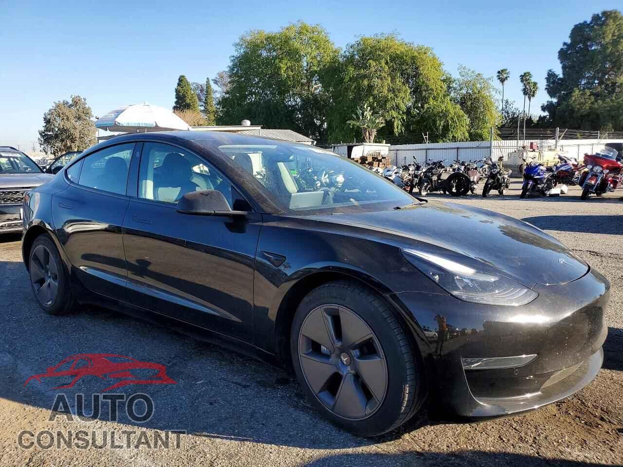 TESLA MODEL 3 2022 - 5YJ3E1EA4NF373363