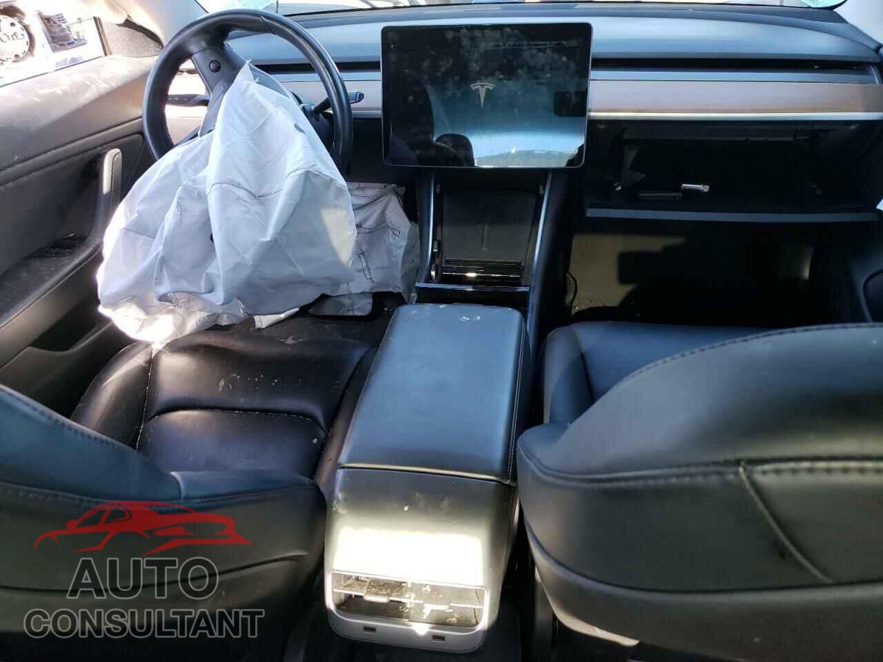 TESLA MODEL 3 2018 - 5YJ3E1EB3JF180043