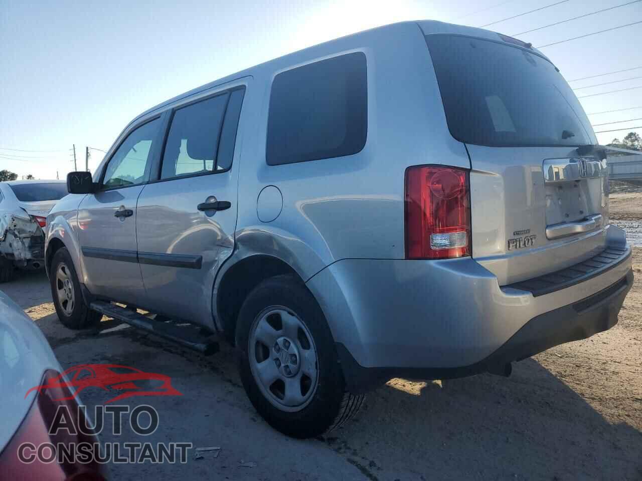 HONDA PILOT 2015 - 5FNYF3H27FB032110