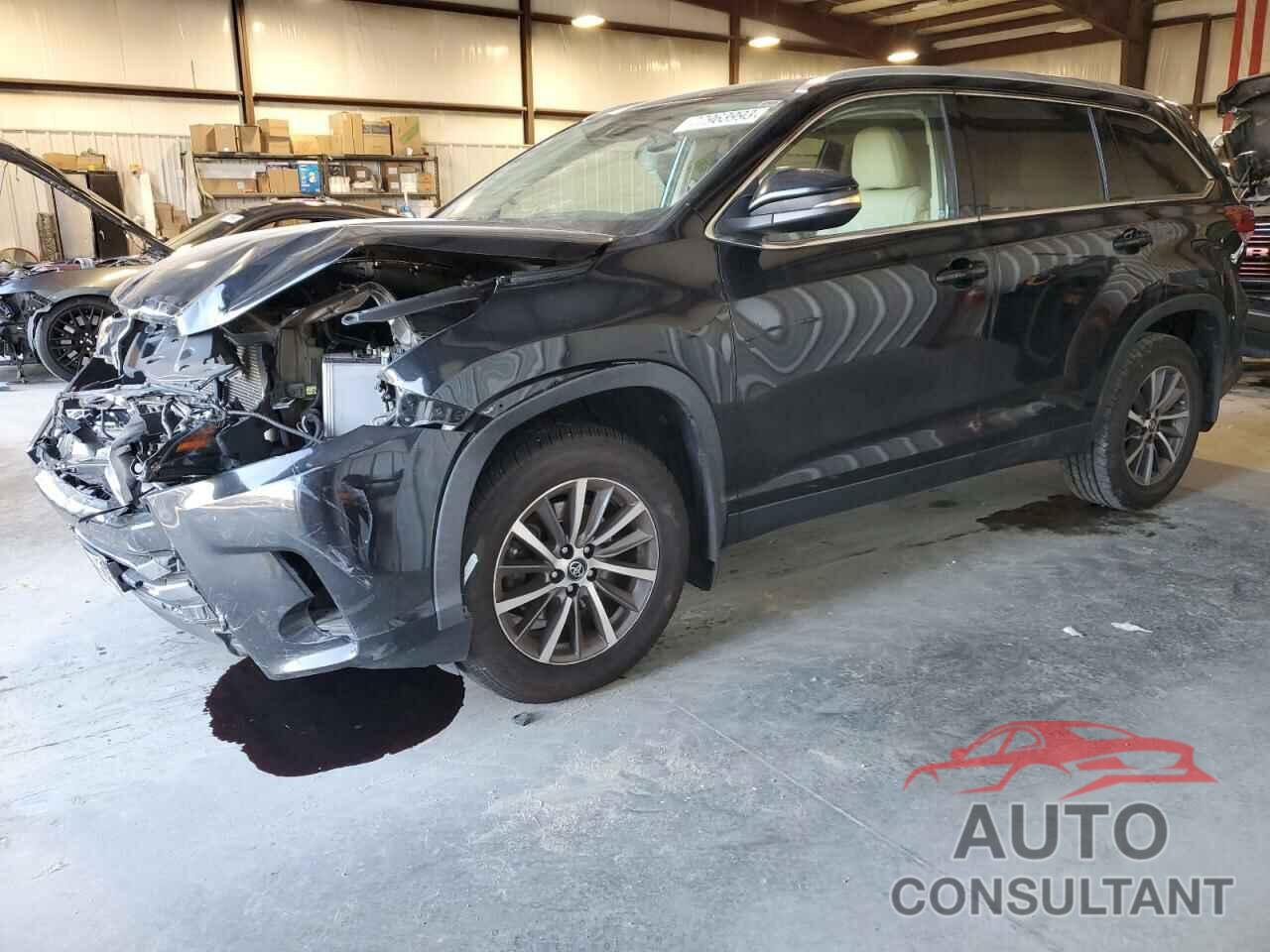 TOYOTA HIGHLANDER 2019 - 5TDJZRFH0KS598683