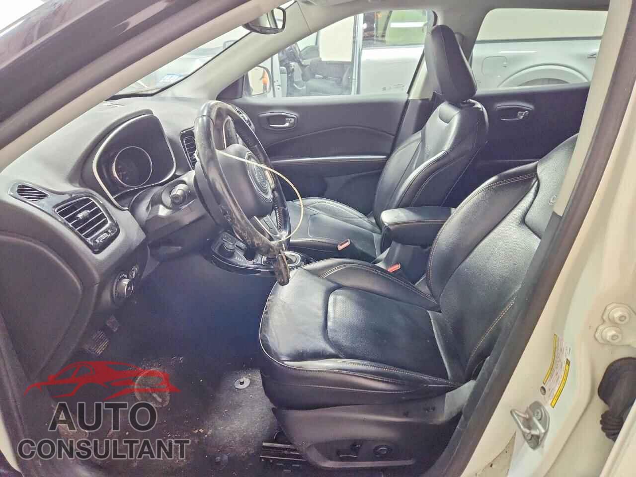JEEP COMPASS 2020 - 3C4NJDCB8LT124032