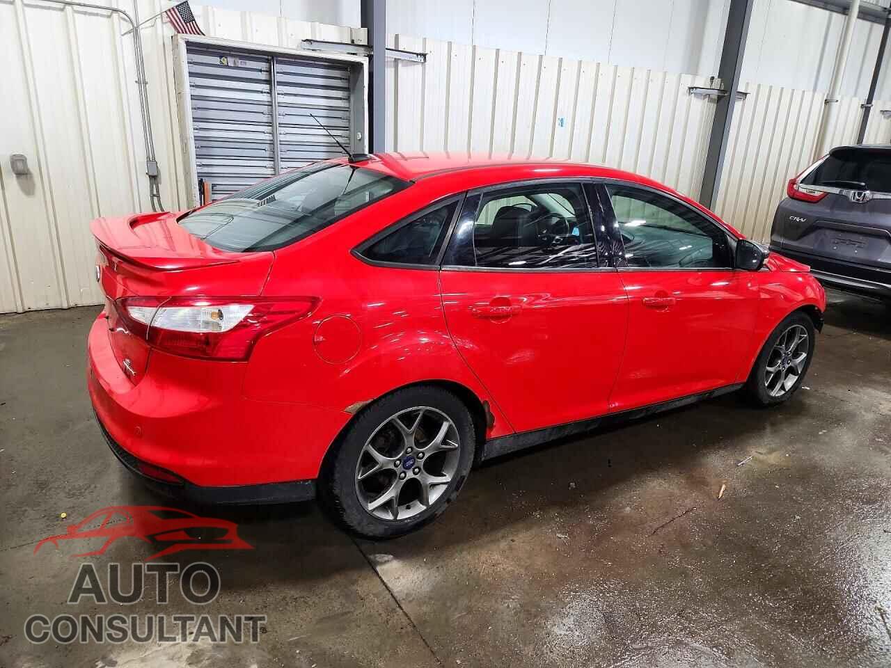 FORD FOCUS 2014 - 1FADP3F2XEL241471