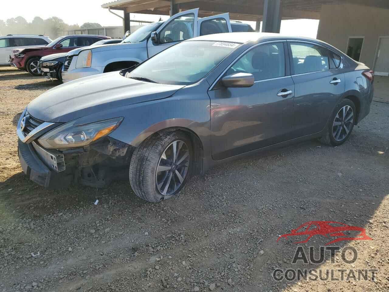 NISSAN ALTIMA 2017 - 1N4AL3AP5HC160724