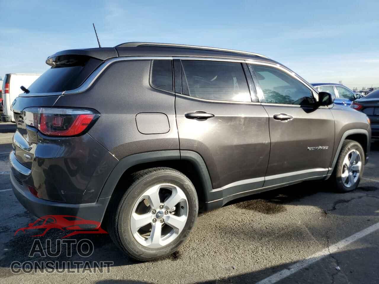 JEEP COMPASS 2018 - 3C4NJCBB5JT441095